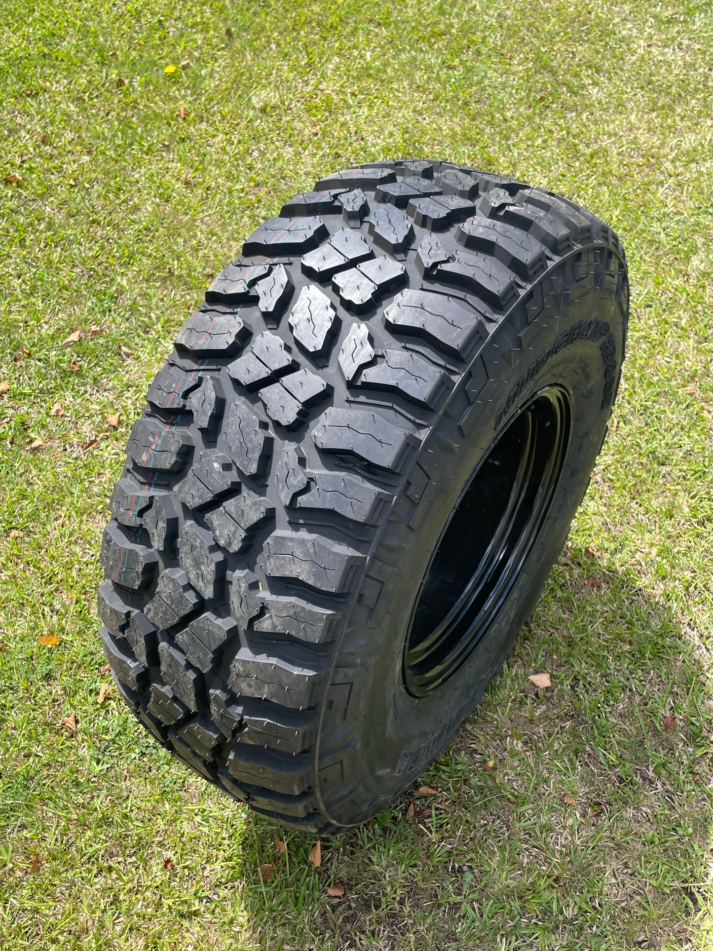 15" 33x12.5 R15 Muddy and 15x10 Rim Combo
